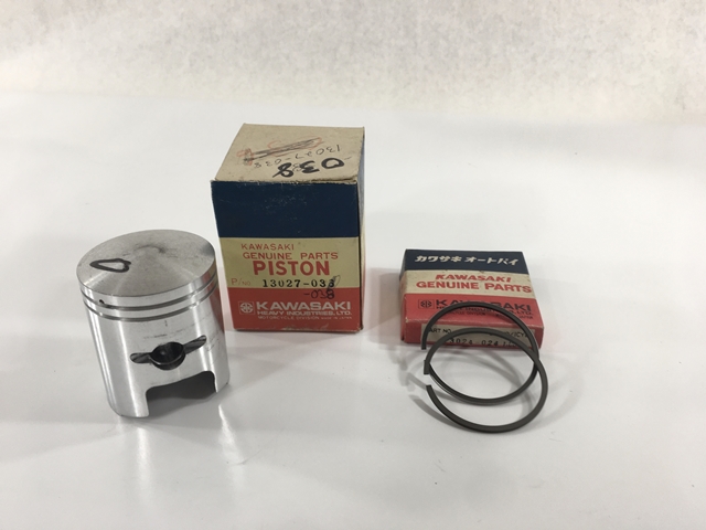 13027-038 NOS Kawasaki Piston and Ring Set