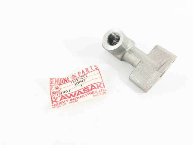 16121-002 NOS Kawasaki Z1 900 KZ900 Oil Hose Outlet Joint