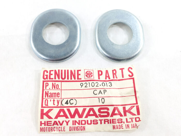 92102-013 NOS Kawasaki KZ900 Police Rear Turn Signal Stay Cap Set of 2