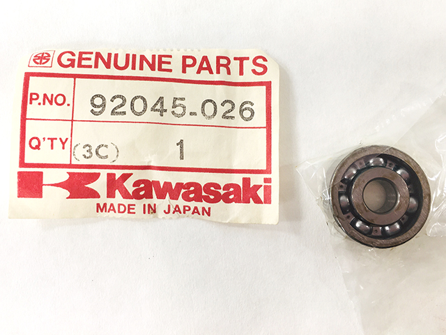 Details about   KAWASAKI NOS NEW KX KE KS KD 125 CRANKCASE BEARING PLATE 1974-82 14014-028